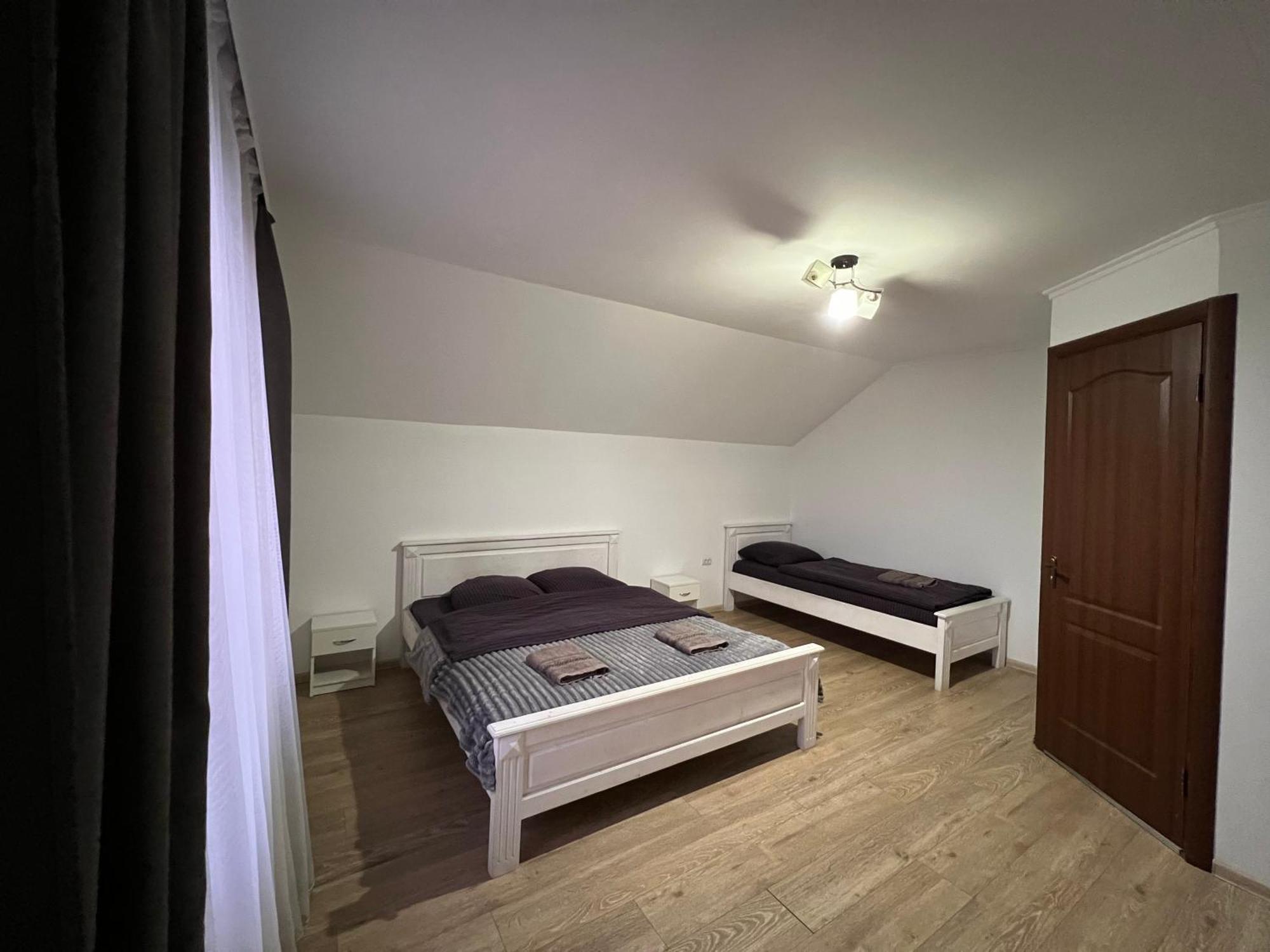 Harmony Bed & Breakfast Lazeshchyna Exterior photo